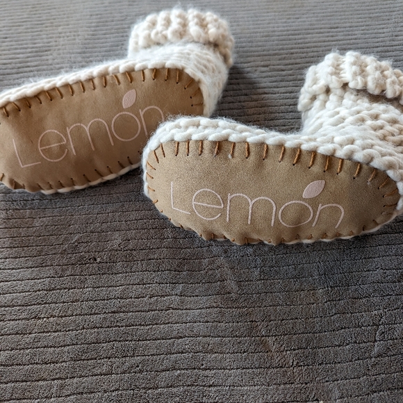 New Lemon slippers - Picture 2 of 2